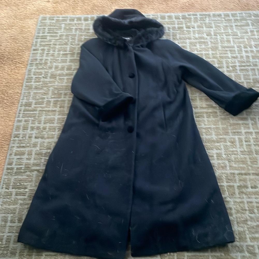 A Vintage long black woolcoat with fur collar